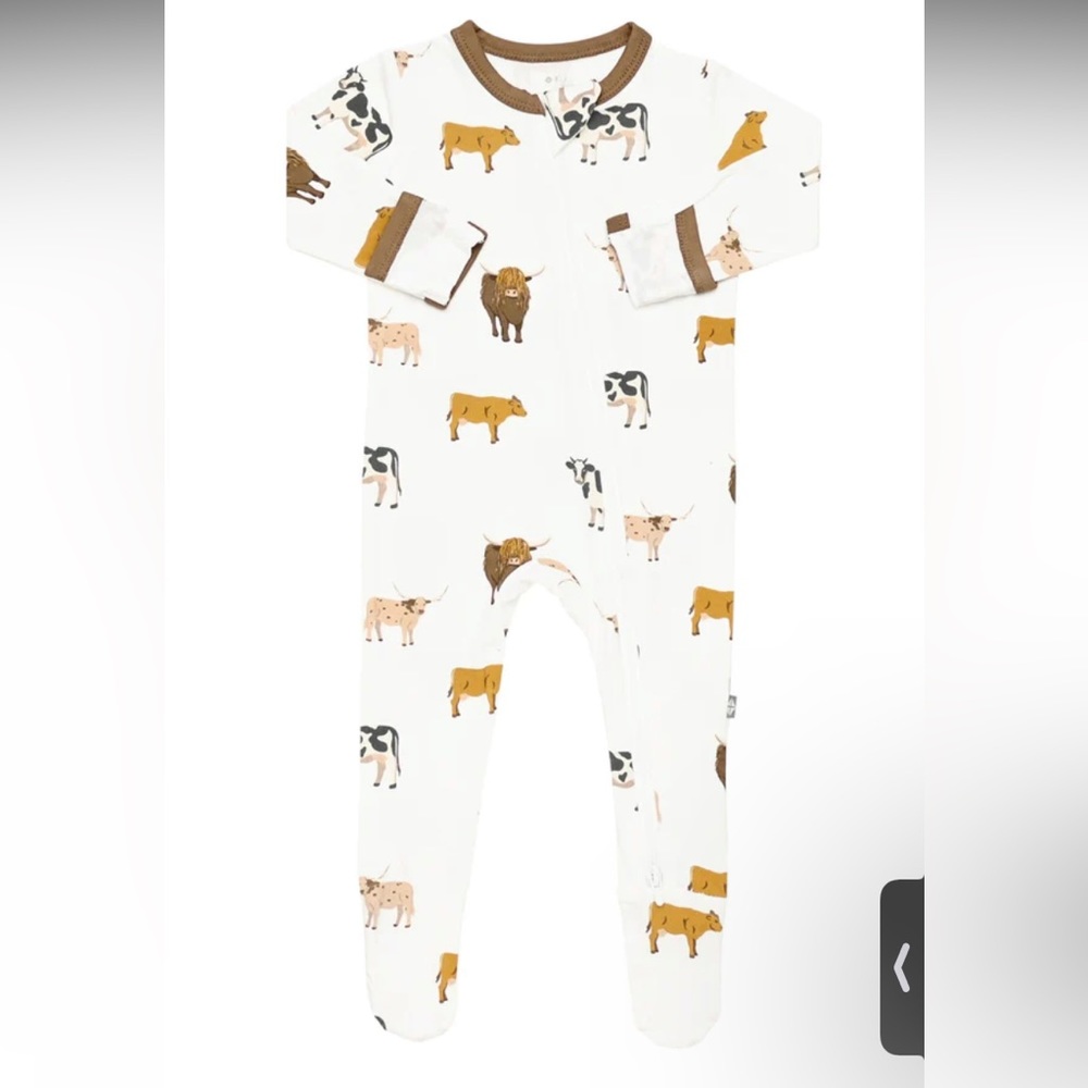 Kyte baby Zippered Footie in Moo - 6- 12 months. Gently used